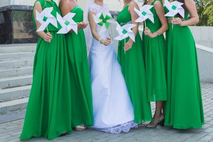 10 ramos para las damas de honor