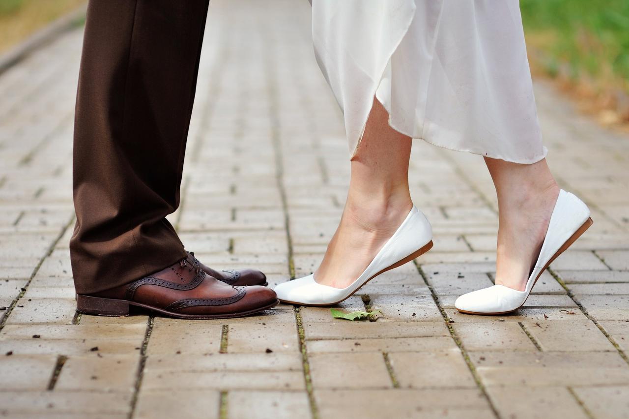 Escribir perfil azufre Zapatos de novia bajos: 5 consejos para un look cómodo y estiloso