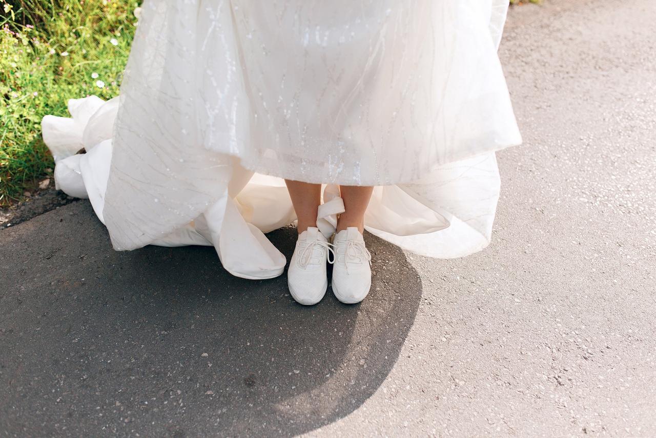 victoria cargando conversacion Zapatillas para novia: comodidad y estilo para tu look