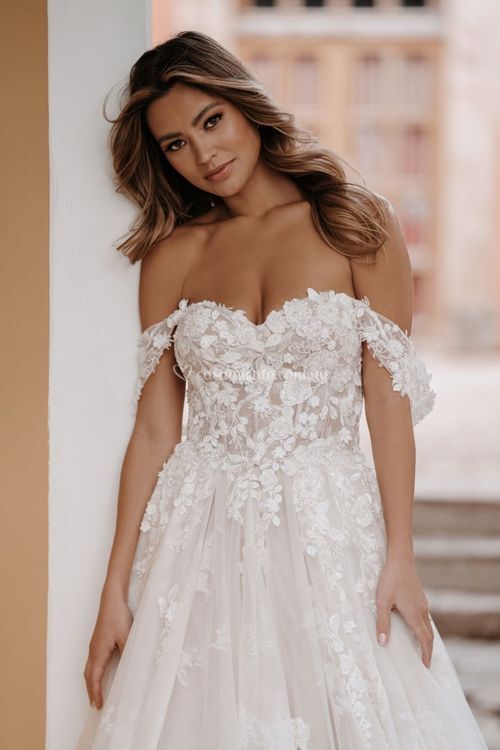 C654, Allure Bridals