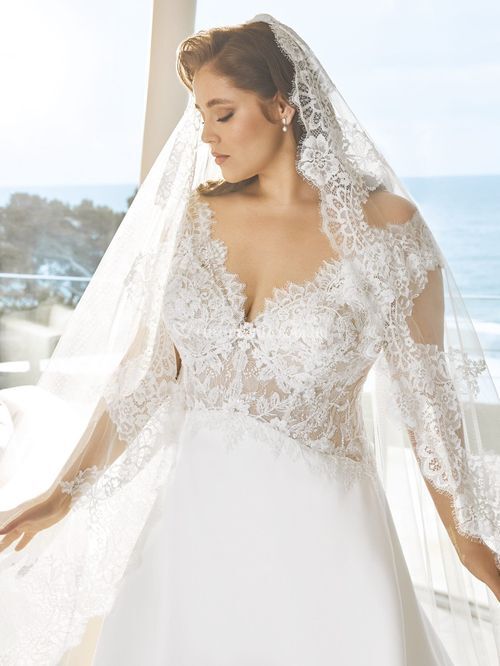 edie, Pronovias