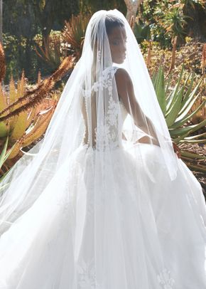 V-LA07, Pronovias