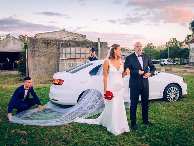 El casamiento de Agustín y Macarena en Montevideo, Montevideo 24