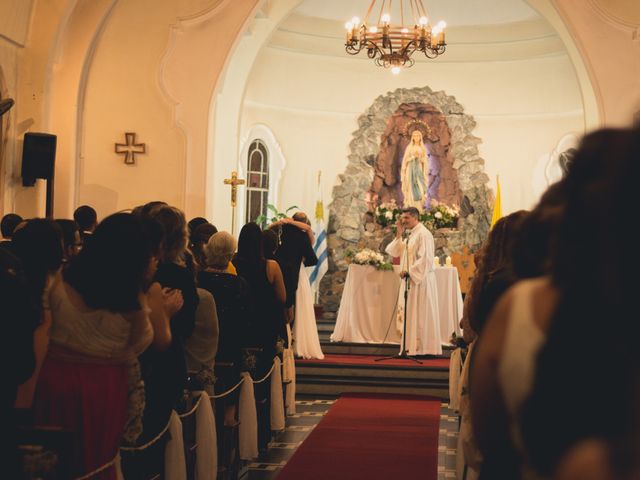 El casamiento de Carlitos y Vale en Montevideo, Montevideo 55