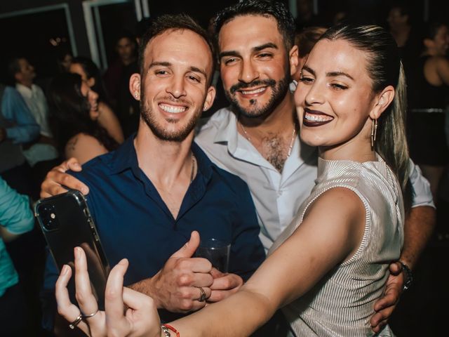 El casamiento de Maxi y Karen en Empalme Olmos, Canelones 26