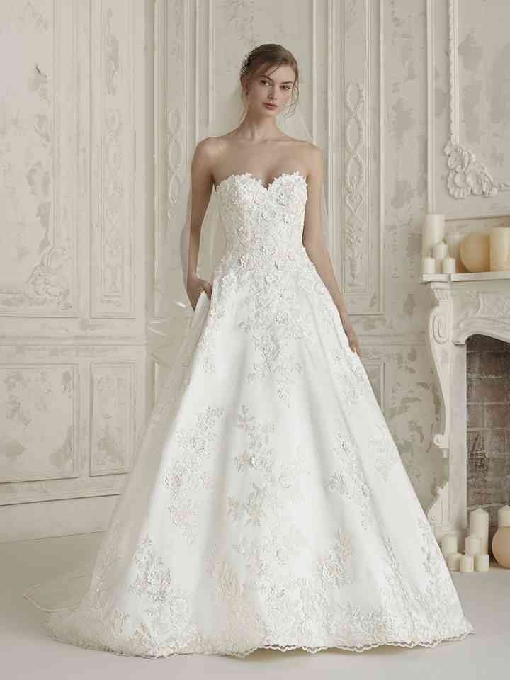 50 Vestidos De Novia Con Escote Corazon El Detalle Mas Romantico