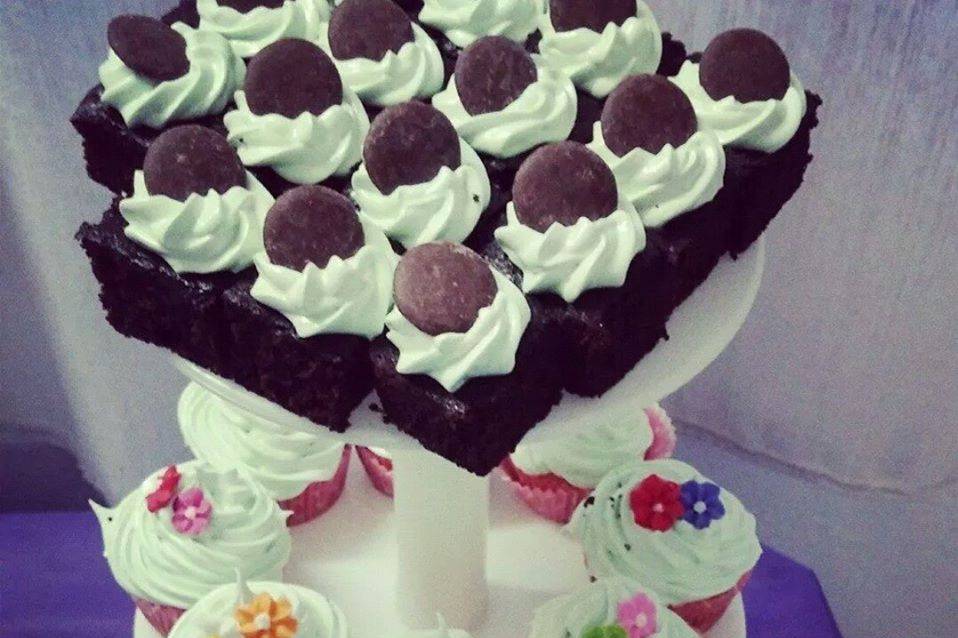Brownie y cupcakes