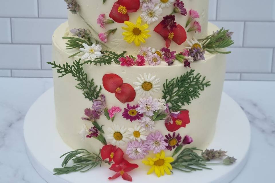 Torta primaveral de bodas