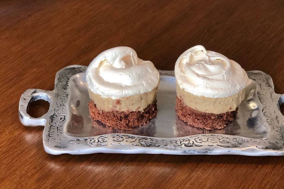 Brownie con café y merengue