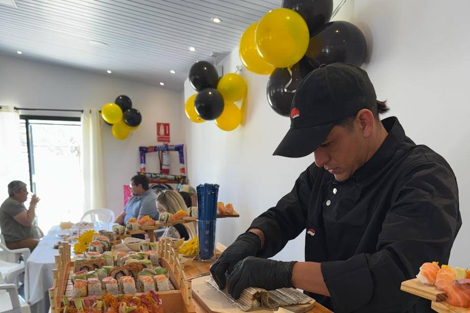 Cumple con barra movil