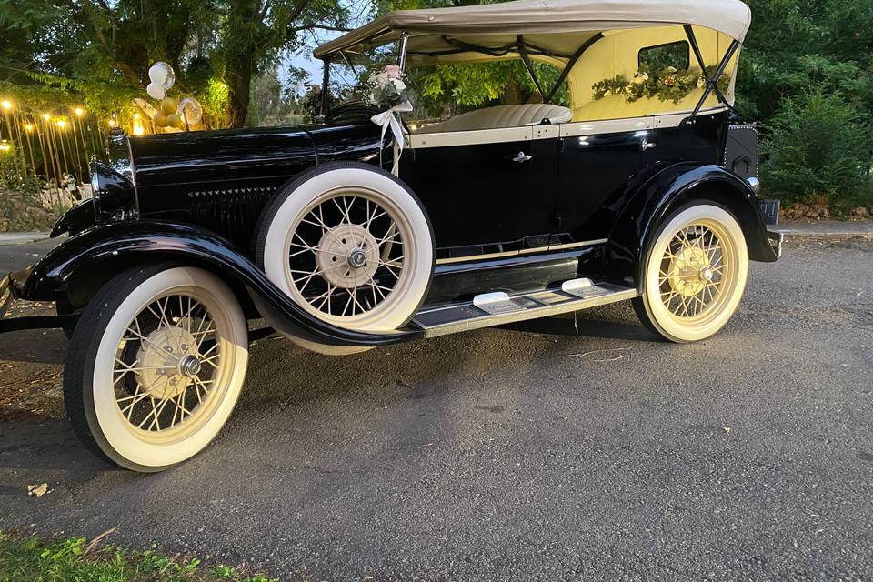 Auto negro clásico