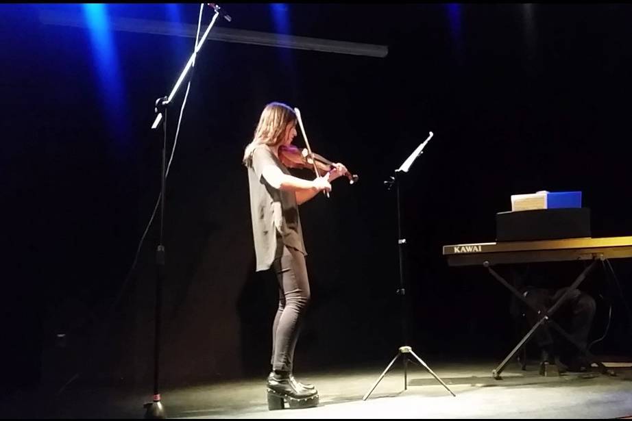 Bruna Olveira - Violinista
